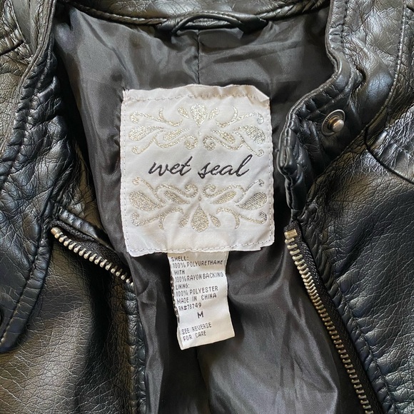 ☀️Black faux leather jacket - Picture 3 of 3